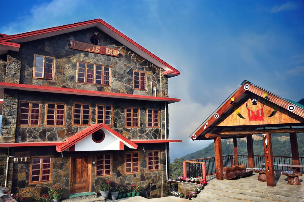 Dovipie Inn Kohima Zewnętrze zdjęcie